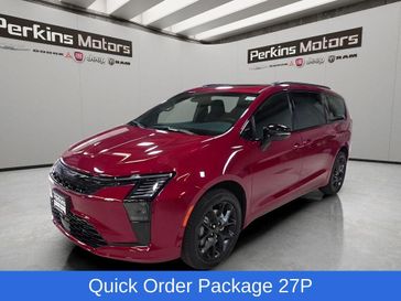New 2027 Chrysler Pacifica Limited Awd