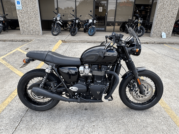 2022 Triumph T120 Black