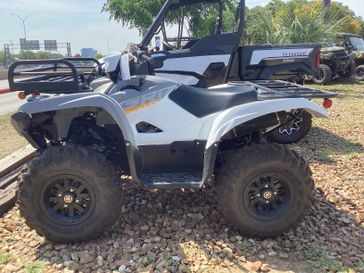 2024 YAMAHA GRIZZLY EPS WHITE AND ARMOR GRAY