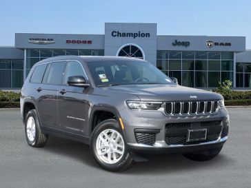 2025 Jeep Grand Cherokee L Laredo 4x2