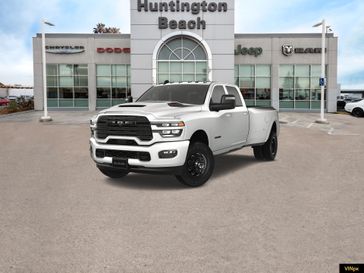 2025 RAM 3500 Laramie Crew Cab 4x4 Dually