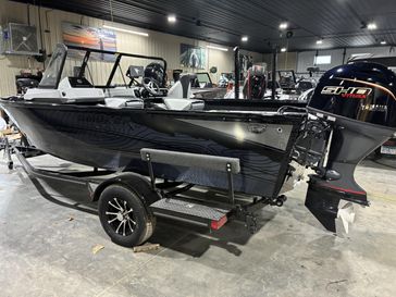 New 2026 SMOKERCRAFT ADV178DC 