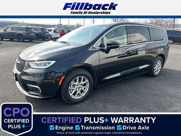 Used 2024 Chrysler Pacifica Touring L