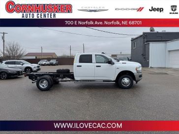 2024 RAM 3500 Tradesman Crew Cab Chassis 4x4 60' Ca