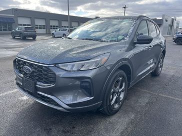 Used 2024 Ford Escape St-line