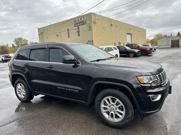 Used 2018 Jeep Grand Cherokee Laredo