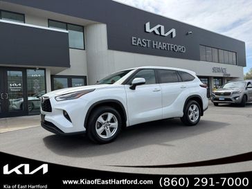 Used 2024 Toyota Highlander LE