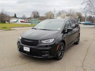 2026 Chrysler PACIFICA LIMITED S