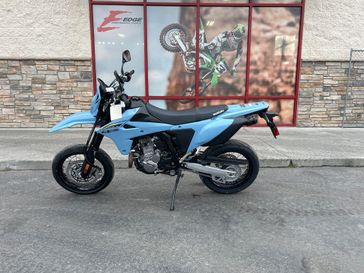 2025 Suzuki DR-Z4SM