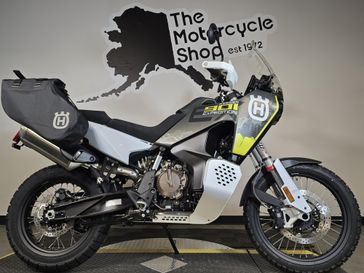 2027 HUSQVARNA NORDEN 901 EXPEDITION 