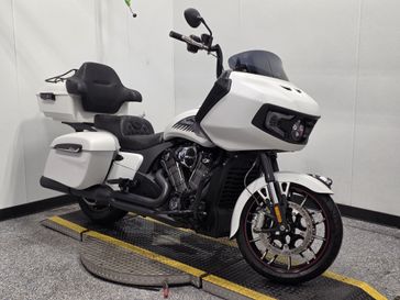 2020 Indian Motorcycle CHALLENGER DARK HORSE