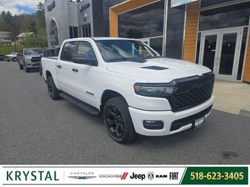 New 2026 RAM 1500 Express Crew Cab 4x4 5'7' Box