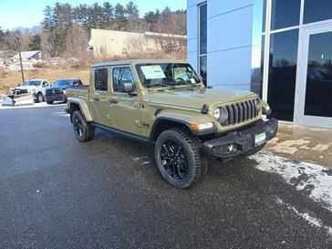 2025 Jeep Gladiator Nighthawk 4x4