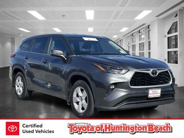 Used 2023 Toyota Highlander LE