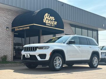 New 2025 Jeep Grand Cherokee Laredo X 4x4