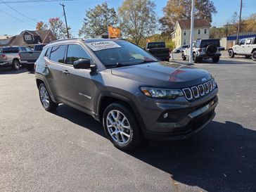 Used 2022 Jeep Compass Latitude Lux
