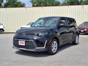 Used 2023 Kia Soul LX CVT