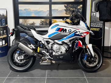 2025 BMW M 1000 XR