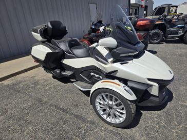 NEW 2026 CAN-AM SPYDER RT SEATOSKY 