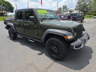 2022 Jeep Gladiator Sport S