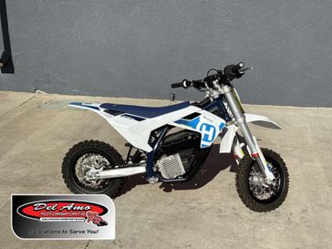 2024 HUSQVARNA EE 3  in a WHITE exterior color. Del Amo Motorsports of Los Angeles (562) 262-9181 delamomotorsports.com 