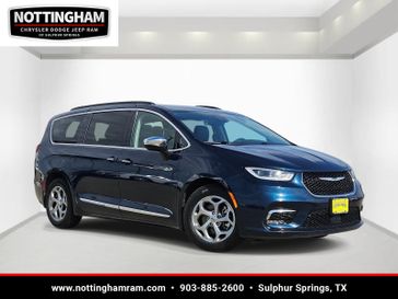 Used 2023 Chrysler Pacifica Limited