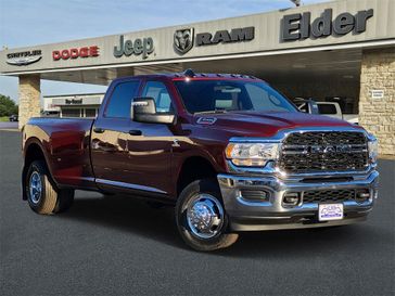 2024 RAM 3500 Tradesman Crew Cab 4x4 8' Box