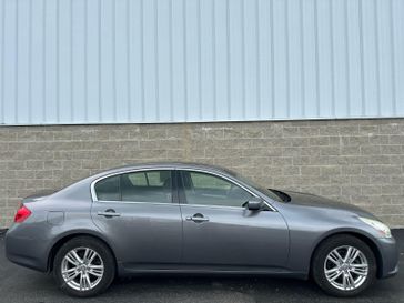 2013 INFINITI G37x x