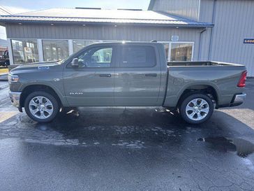 New 2026 RAM 1500 Big Horn Crew Cab 4x4 5'7' Box