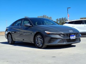 Used 2024 Hyundai Elantra SEL