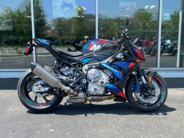 2024 BMW M 1000 R