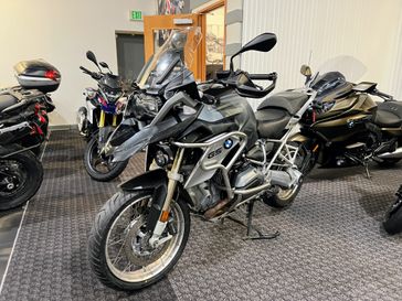 2014 BMW R 1200 GS in a GREY exterior color. SoSo Cycles 877-344-5251 sosocycles.com 