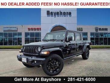 2025 Jeep Gladiator Nighthawk 4x4