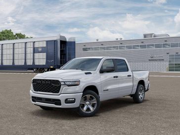 New 2026 RAM 1500 Express Crew Cab 4x2 5'7' Box