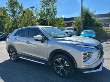 2022 Mitsubishi Eclipse Cross SEL's photo