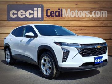 Used 2025 Chevrolet Trax LS