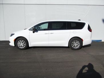 New 2026 Chrysler Voyager Lx