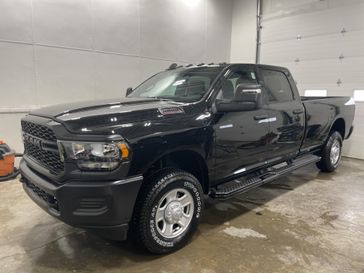 2024 RAM 2500 Tradesman Crew Cab 4x4 8' Box