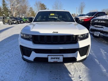 New 2026 Jeep Grand Cherokee Laredo Altitude 4x4