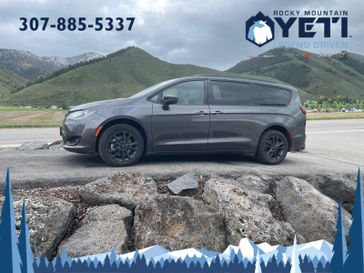 2020 Chrysler Pacifica Launch Edition