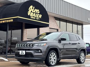 Used 2023 Jeep Compass Latitude Lux
