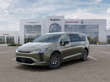 New 2027 Chrysler Pacifica Limited