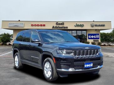 New 2025 Jeep Grand Cherokee L Laredo X 4x2