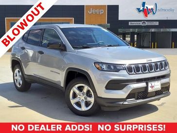 2023 Jeep Compass Sport 4x4 in a Billet Silver Metallic Clear Coat exterior color and Blackinterior. Wischnewsky Dodge 936-755-5310 wischnewskydodge.com 