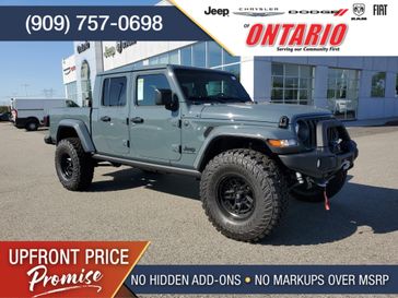 New 2025 Jeep Gladiator Nighthawk