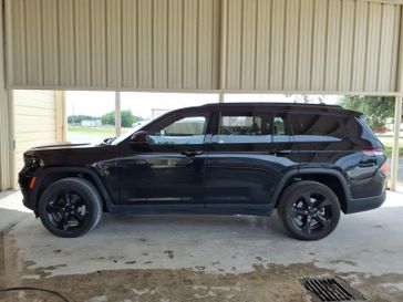 Used 2023 Jeep Grand Cherokee L Altitude