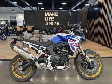 2025 BMW F 900 GS - LIGHT WHITE RACING BLUE RACING RED 