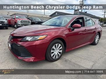 2019 Toyota Camry Hybrid LE