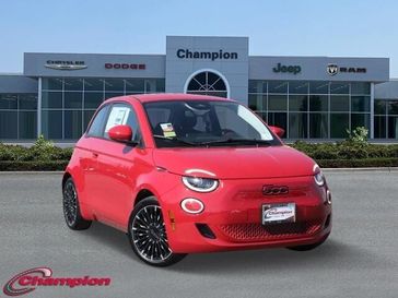 2024 Fiat 500e Inspi(red)