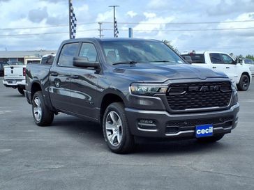 2025 RAM 1500 Tradesman Crew Cab 4x4 5'7' Box